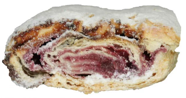 Strudel with cherries and apples
